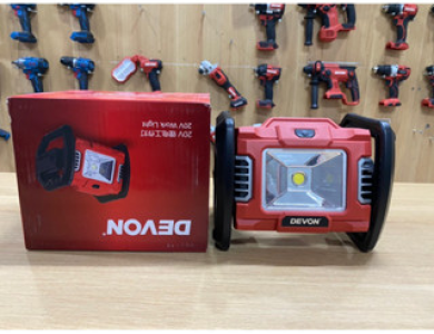 Đèn chiếu năng lượng pin 20v DEVON 5532