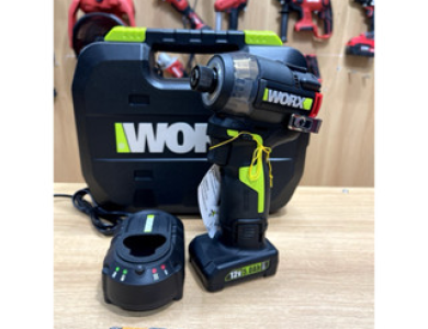 Máy chuyên vít WORX 138 búa dầu WU138