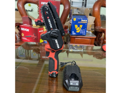 Máy cưa xích dùng pin 12V DEVON 4560
