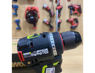 Máy khoan pin Worx Wu135