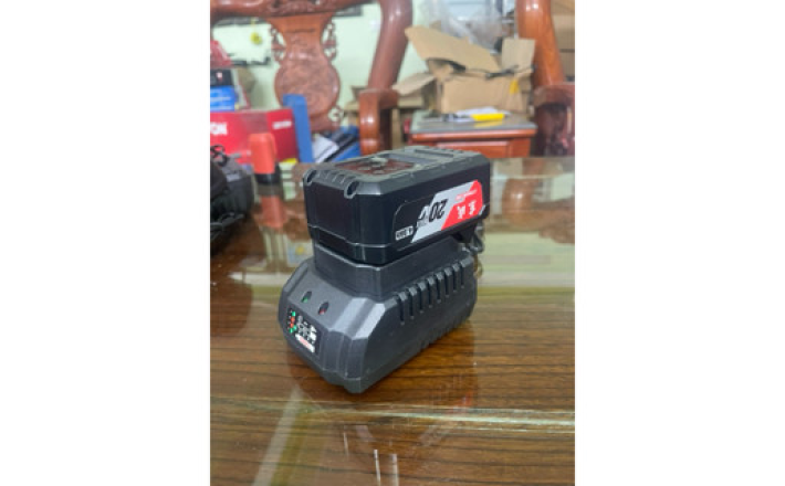 Sạc pin 20V DCA Dongcheng 