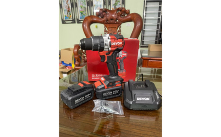 Máy khoan 3 chức năng dùng pin 20V DEVON 5221
