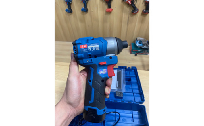 Máy Chuyên Vít pin12V DCPL04-8 Dongcheng Hàng Chính Hãng