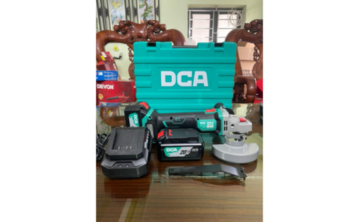 Máy mài góc dùng pin 20V DCA ADSM06-100 chính hãng