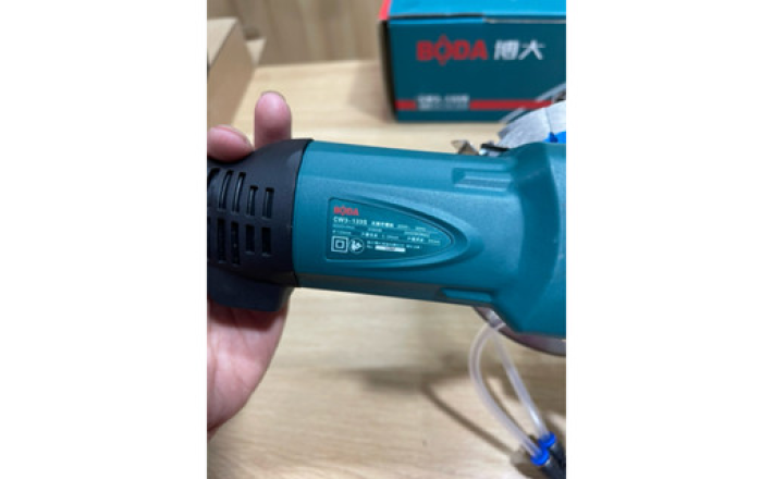 Máy cắt tường 2 lưỡi BODA động cơ không chổi than CW3-133S