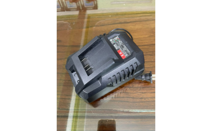 Sạc Pin Dongcheng-DCA 20V Sạc Nhanh 4Ah