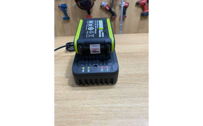 Sạc 20V WORX WA3924 chính hãng