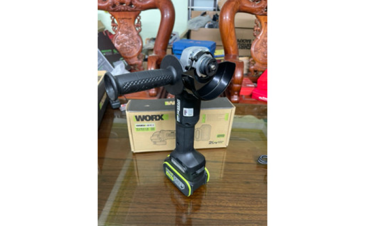 Máy mài góc cầm tay dùng pin 20V WORX WU806 chính hãng