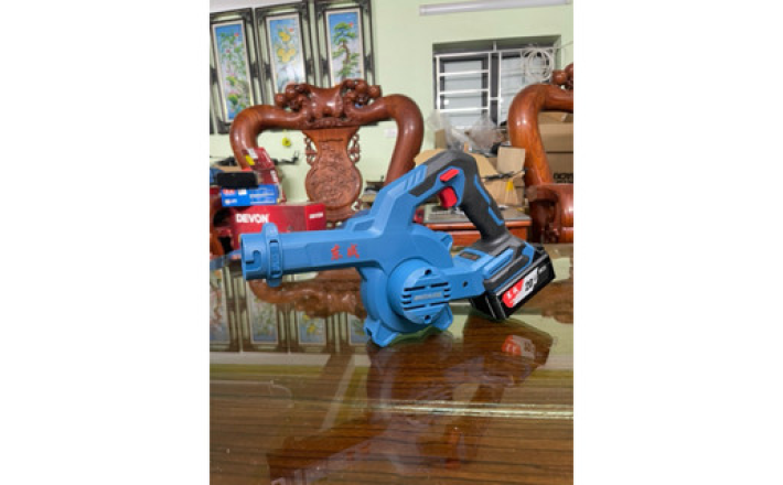 Máy thổi bụi dùng pin 20V Dongcheng DCQF32 chính hãng