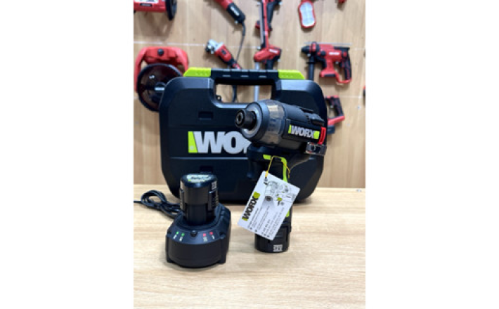 Máy chuyên vít WORX 138 búa dầu WU138