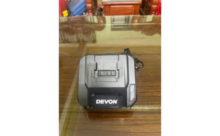 Sạc dùng cho dòng pin 20V Devon chính hãng