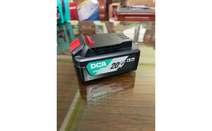 Pin DCA 20V-4ah chính hãng