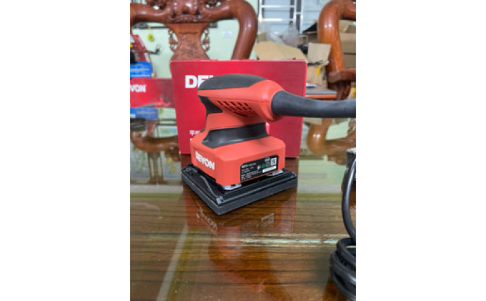 máy điện chà nhám DEVON 2213 