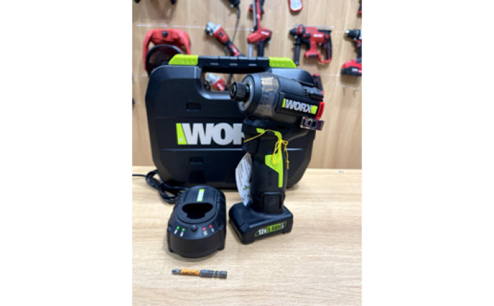 Máy chuyên vít WORX 138 búa dầu WU138