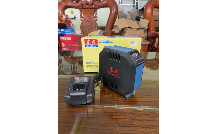 Bơm hơi dùng pin 12V Don Dongcheng DCQE120