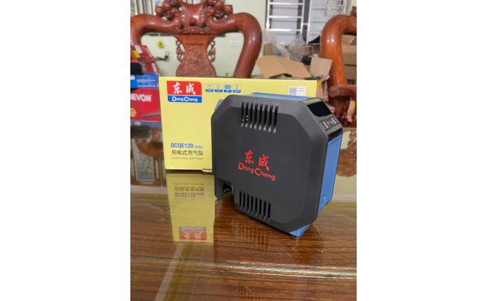 Bơm hơi dùng pin 12V Don Dongcheng DCQE120