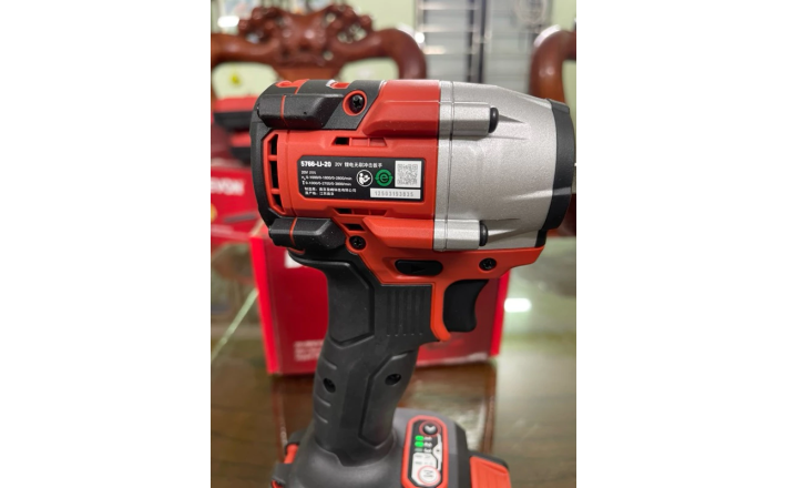 Máy siết bulong dùng pin 20V DEVON 5766-Li-20
