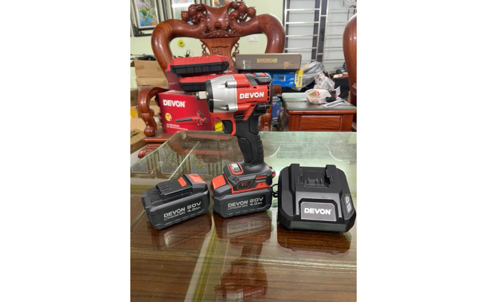 Máy siết bulong dùng pin 20V DEVON 5766-Li-20
